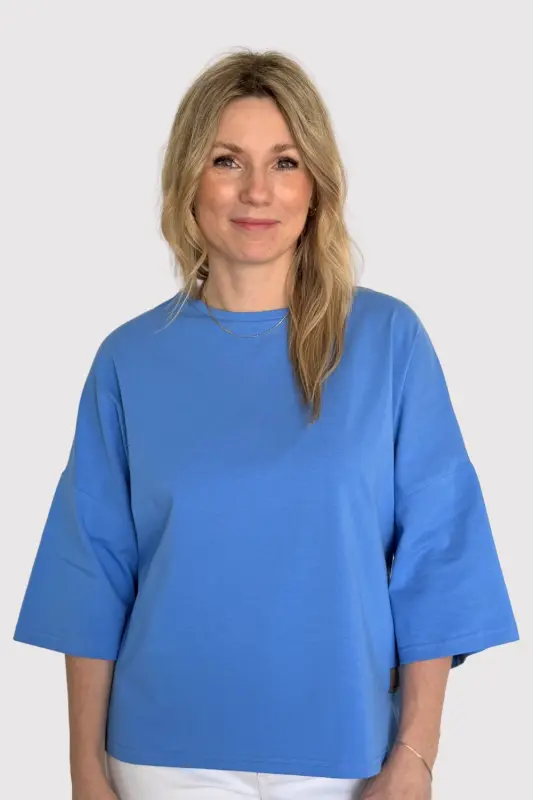 Pudełkowy T-SHIRT AERIS - niebieski