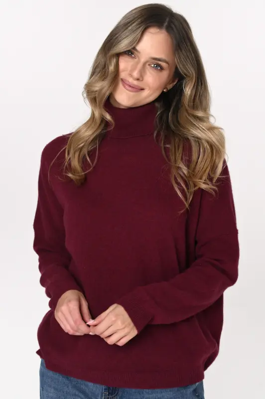 Sweter ELLA z golfem z wełny merino – bordo