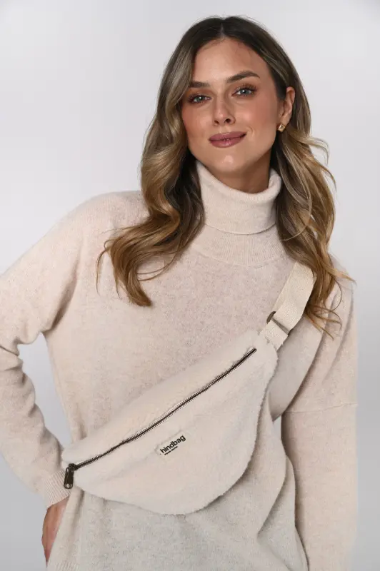 Sweter ELLA z golfem z wełny merino – beż