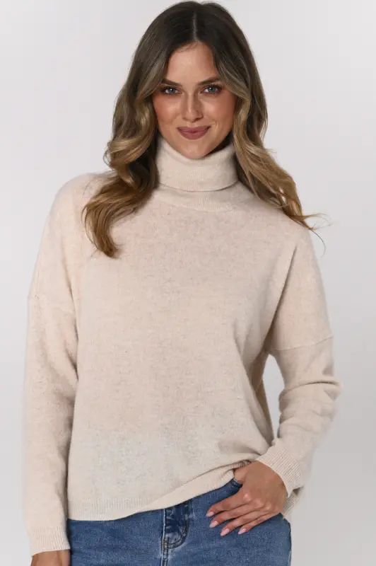 Sweter ELLA z golfem z wełny merino – beż